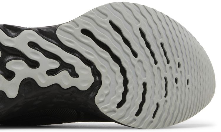 Nike React Infinity Run Flyknit Black Metallic Silver