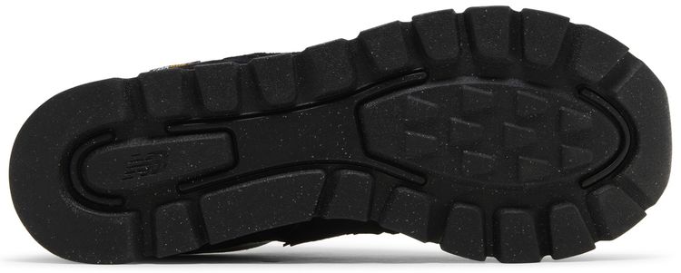 New Balance 574 Rugged Black Red