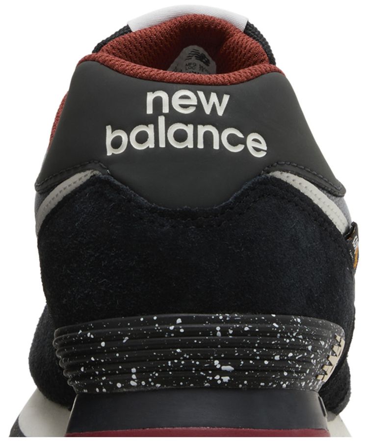 New Balance 574 Rugged Black Red