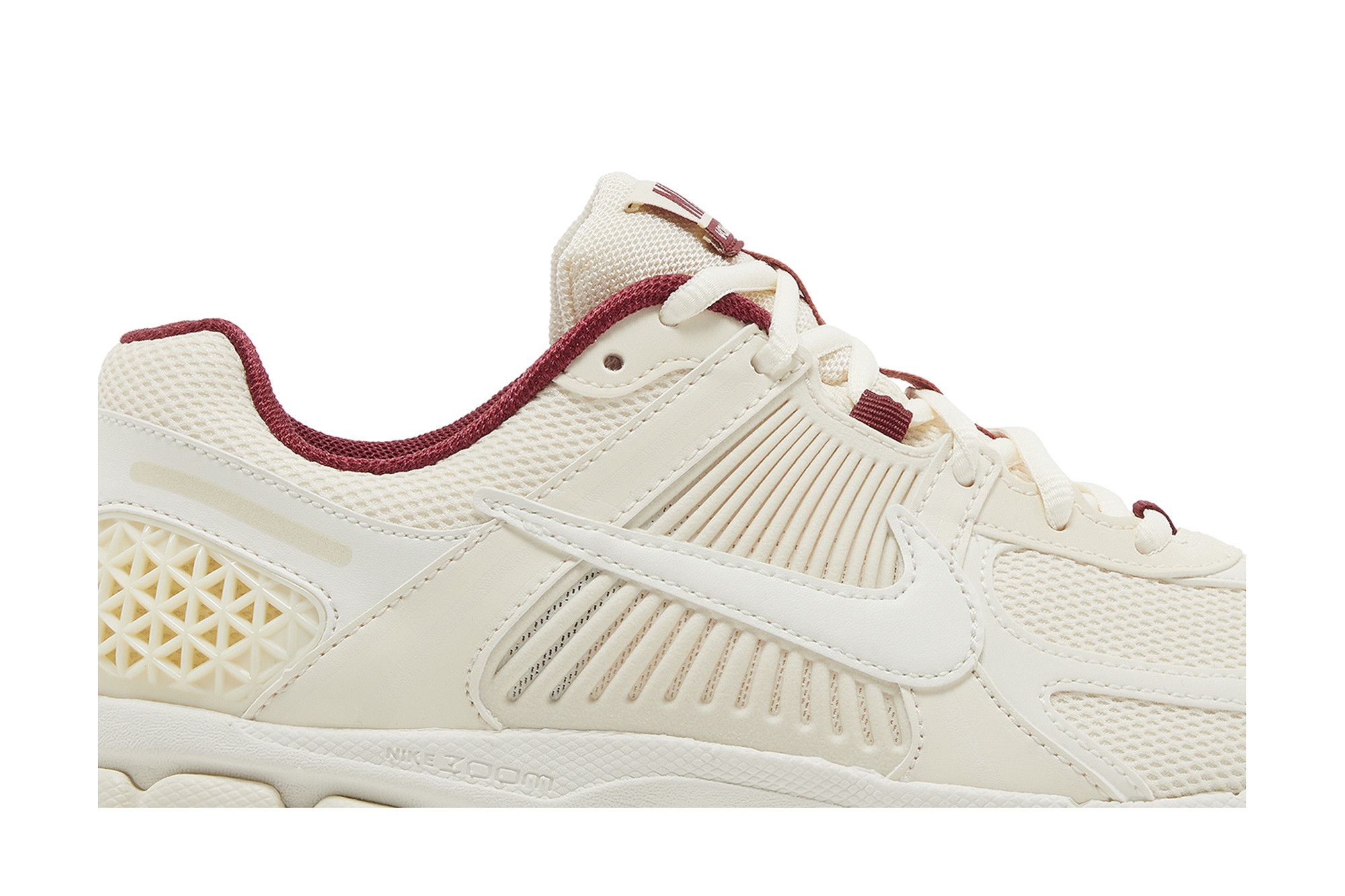 NIKE ナイキ ズーム ボメロ 5 / ZOOM VOMERO 5 Valentine’s Day 1月23日発売｜Nike Zoom Vomero 5 
