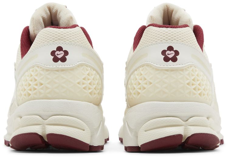 Nike Wmns Air Zoom Vomero 5 Valentines Day