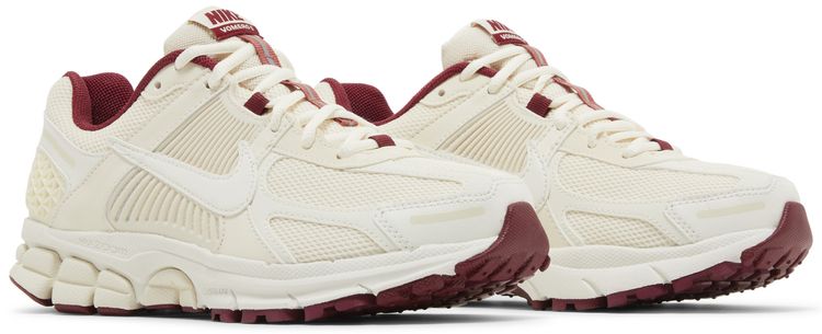 Nike Wmns Air Zoom Vomero 5 Valentines Day