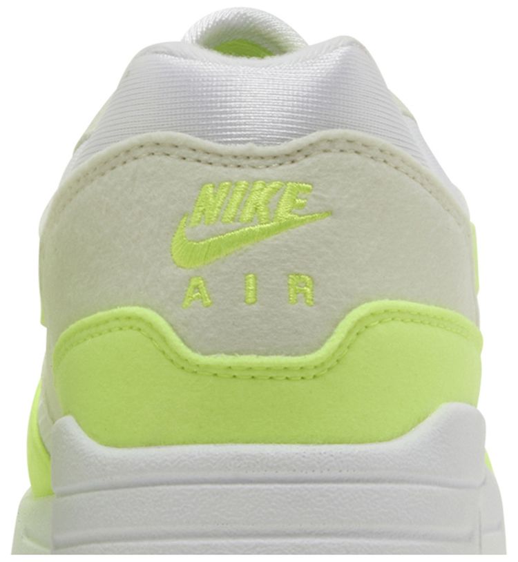 Nike Wmns Air Max 1 Volt