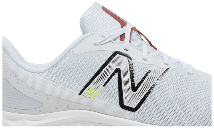 New Balance Fresh Foam Arishi v4 4E Wide Quartz Grey Brick Red