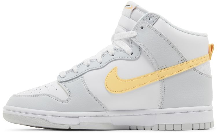 Nike Wmns Dunk High Platinum Melon Tint