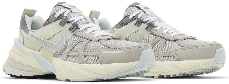 Nike Wmns V2K Run Light Bone Iron Ore