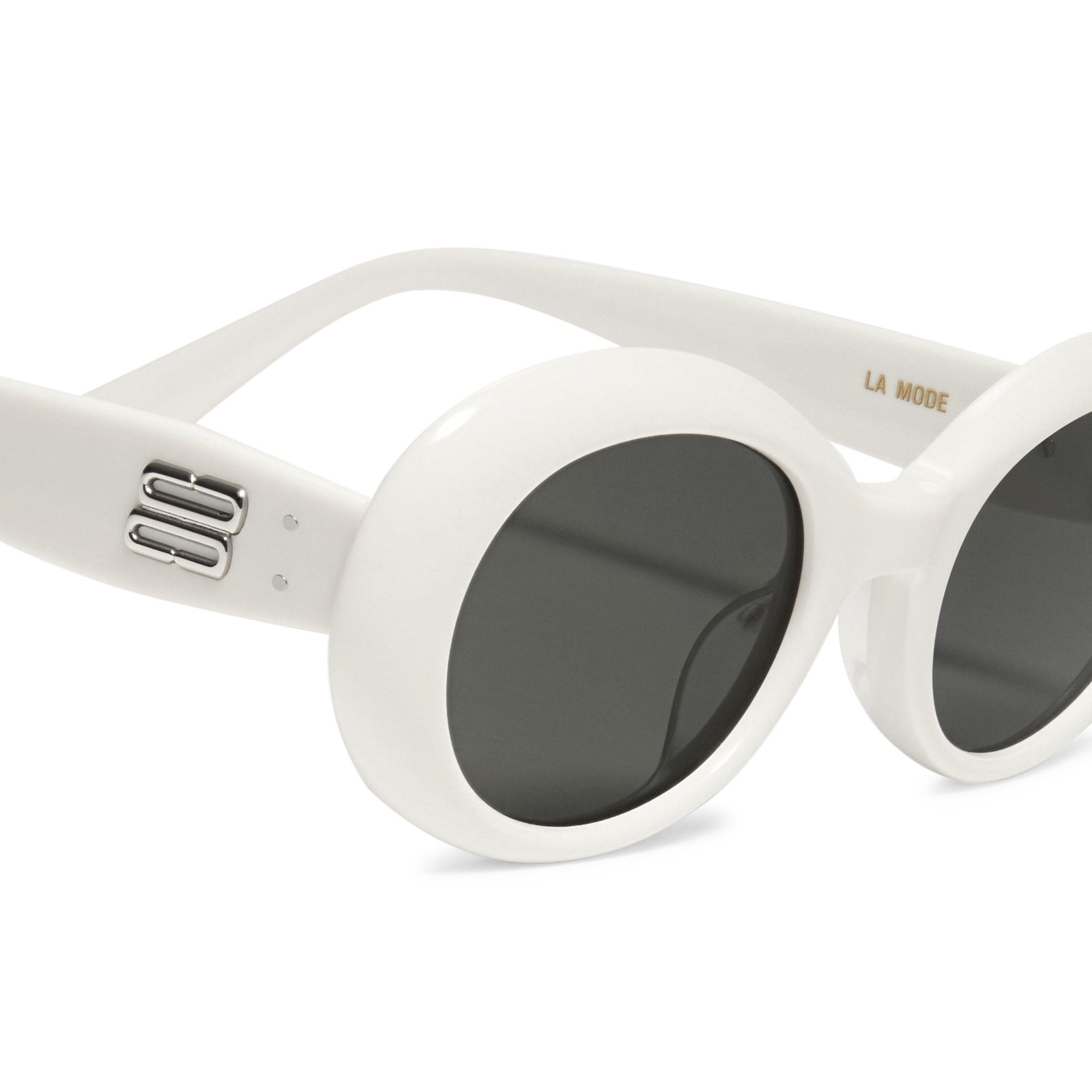 Buy Gentle Monster La Mode W2 Sunglasses 'White' - LA MODE W2 WHIT | GOAT