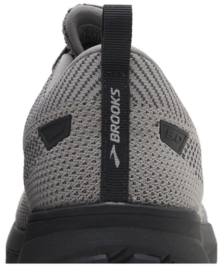 Brooks Revel 5 Alloy