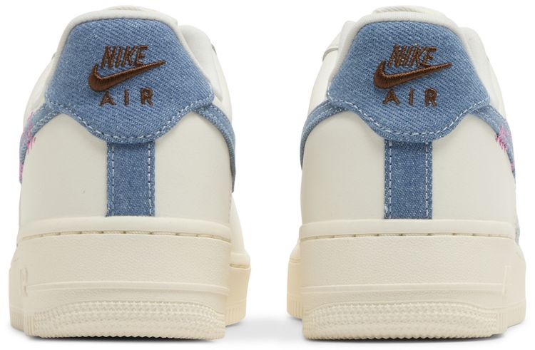 Nike Wmns Air Force 1 Low 07 LX Denim Boucle