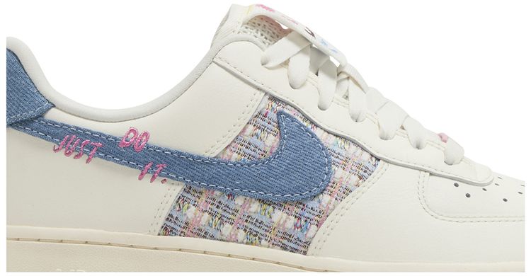 Nike Wmns Air Force 1 Low 07 LX Denim Boucle