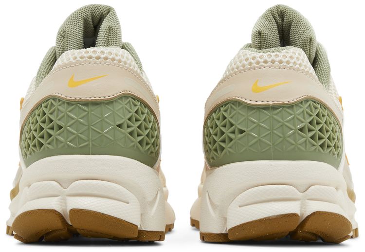 Nike Wmns Air Zoom Vomero 5 Pale Ivory Oil Green