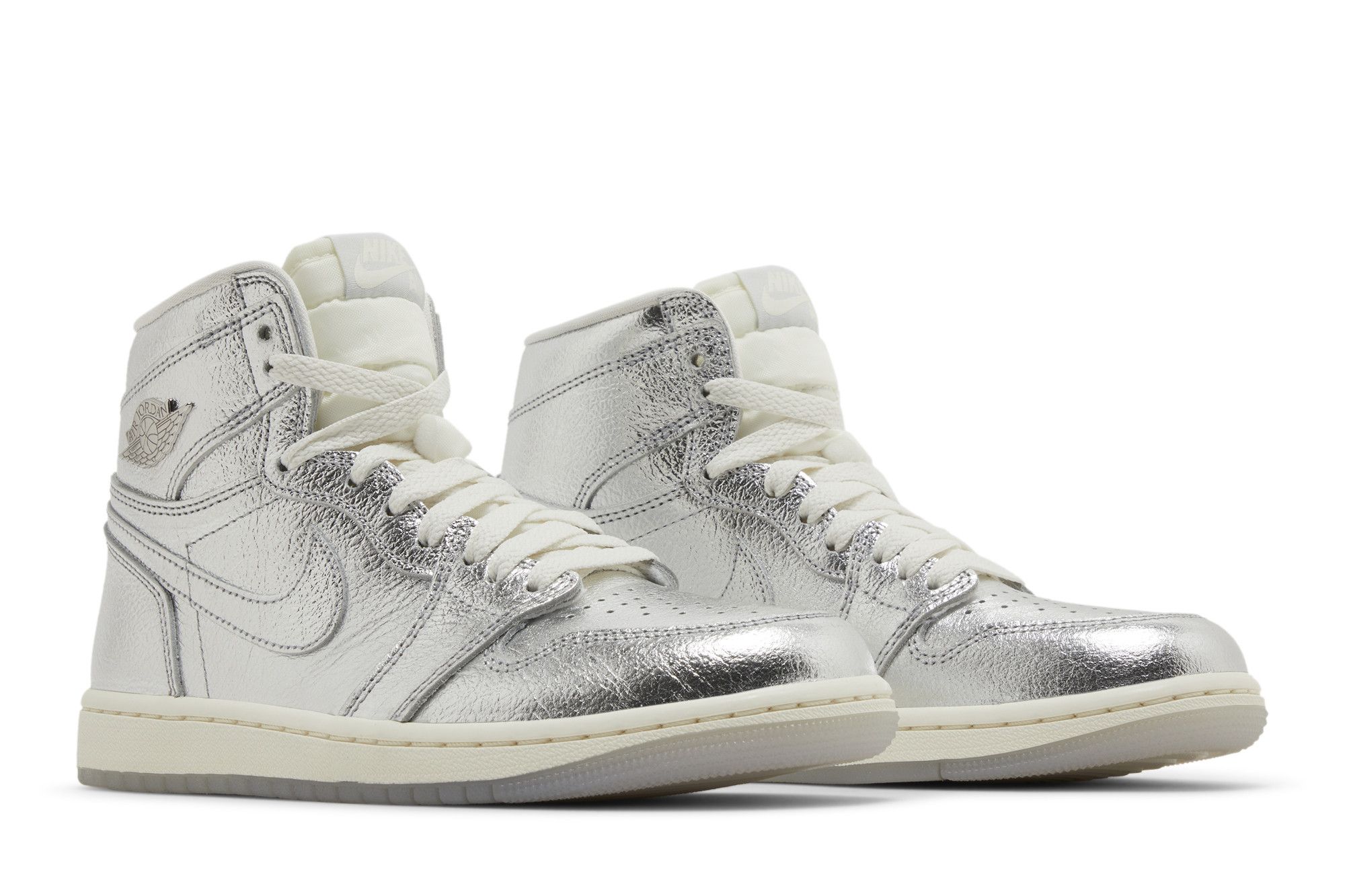 Buy Wmns Air Jordan 1 Retro High OG 'Chrome' - FN7249 001 | GOAT