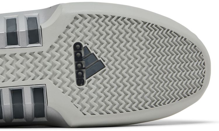 Kobe Two Metallic Silver 2001