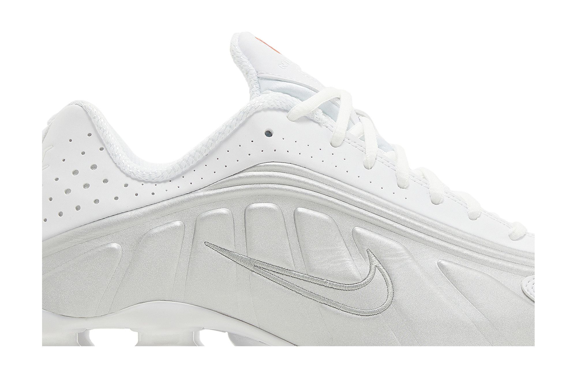 Buy Wmns Shox R4 White Metallic 2024 AR3565 101 24 GOAT UK