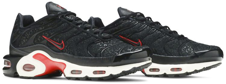 Nike Wmns Air Max Plus TN Black Red