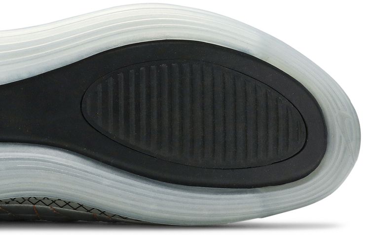 Nike Air MX 720 818 Metallic Silver