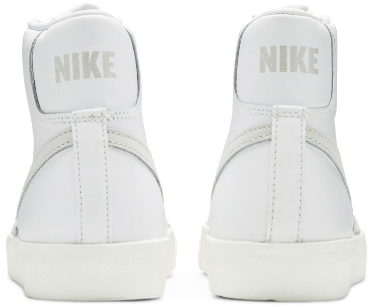 Nike Wmns Blazer 77 Vintage Mid Light Bone