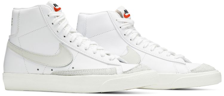 Nike Wmns Blazer 77 Vintage Mid Light Bone