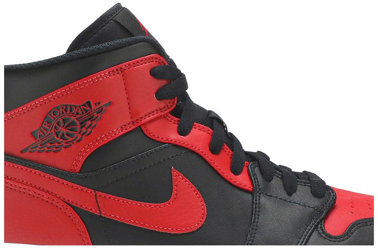 Air Jordan 1 Mid Banned