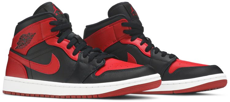 Air Jordan 1 Mid Banned