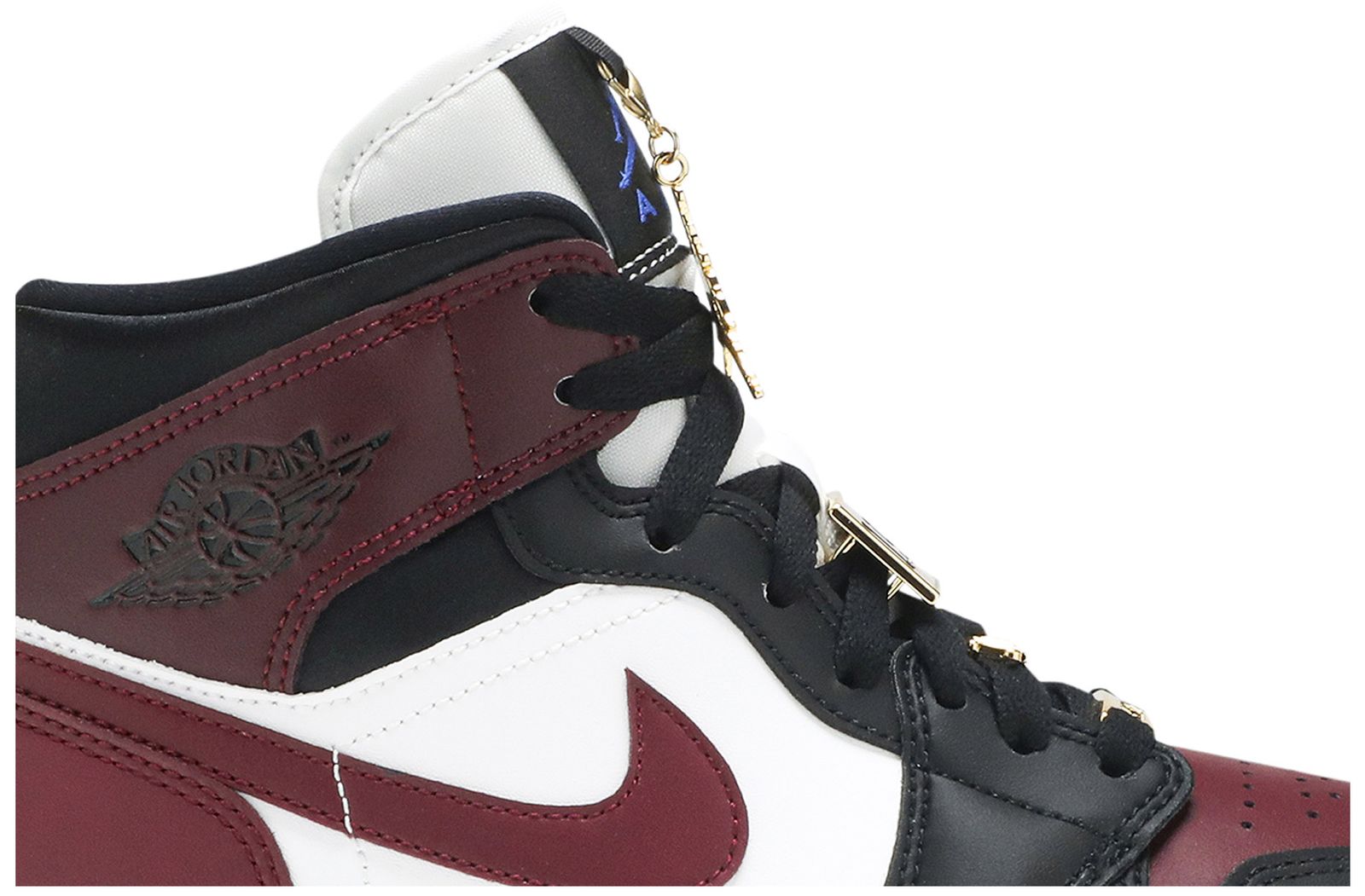 wmns air jordan 1 gold pendant