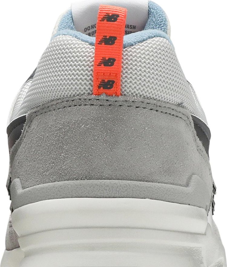 997 Grey Dark Mango