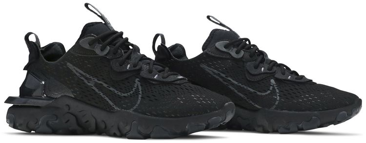 React Vision Triple Black