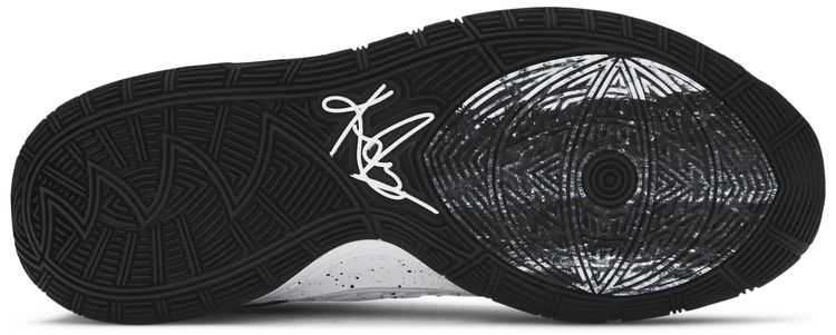 Nike Kyrie 6 Oreo