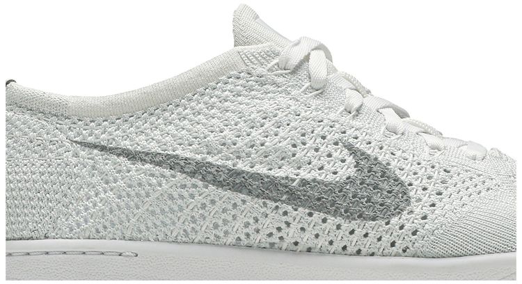 Nike Wmns Tennis Classic Ultra Flyknit White Wolf Grey