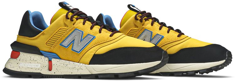 New Balance 997S Varsity Gold Black