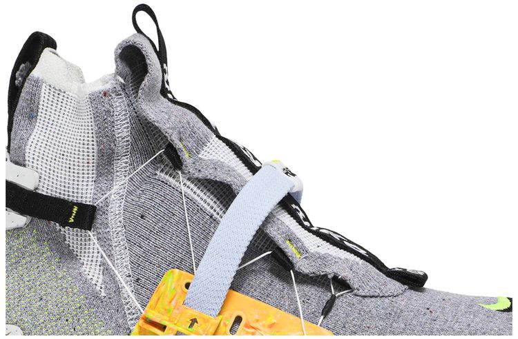 Nike Space Hippie 03 Grey Volt