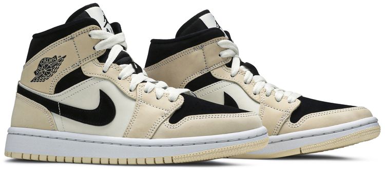 Wmns Air Jordan 1 Mid Barely Orange