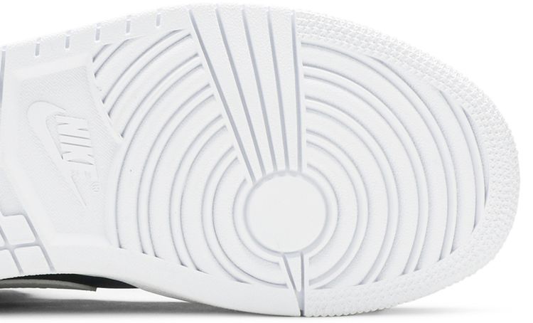 Wmns Air Jordan 1 Mid Gym Red Black