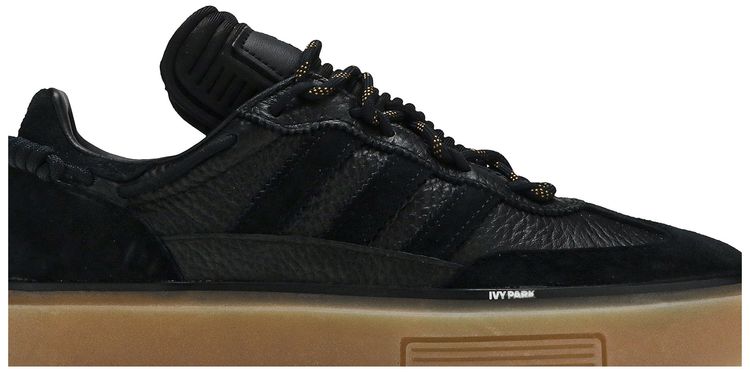 Ivy Park x Wmns Super Sleek 72 Black Gum