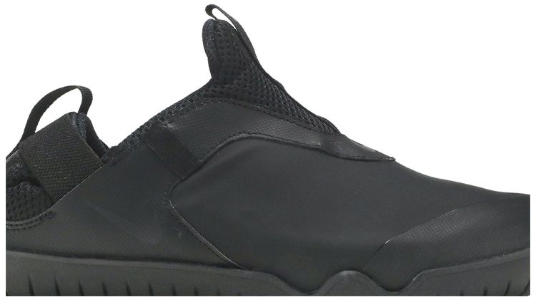 Nike Zoom Pulse Triple Black