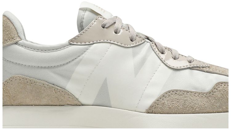 New Balance Wmns 327 Grey Beige