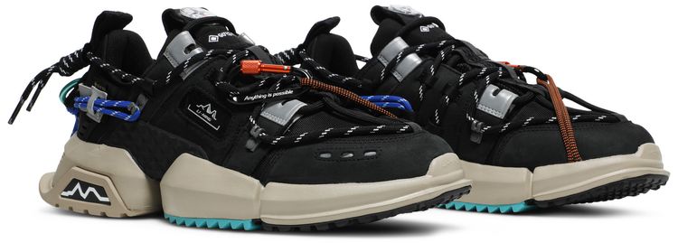 Li Ning Titan GORE TEX Black