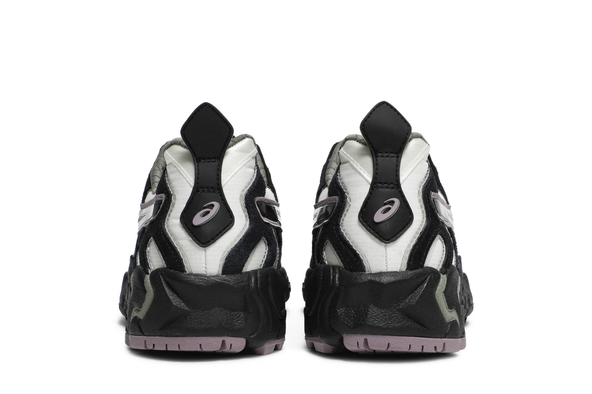 ASICS Pleasures Gel-Nandi 海外限定　1201A125 ASICS Pleasures Gel-Nandi 海外限定 1201A125 - メルカリ
