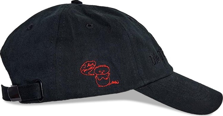 032C Die Todliche Doris Cap Black