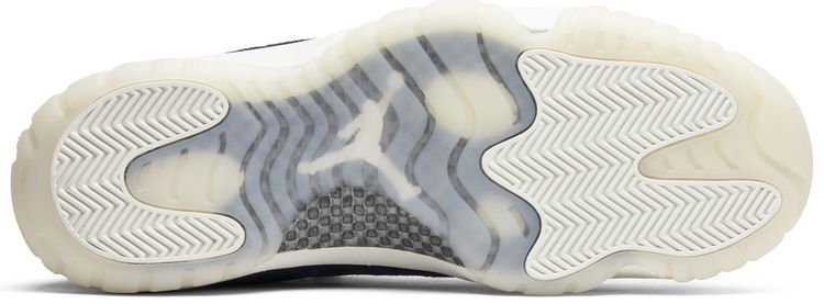 Air Jordan 11 Retro Low RE2PECT