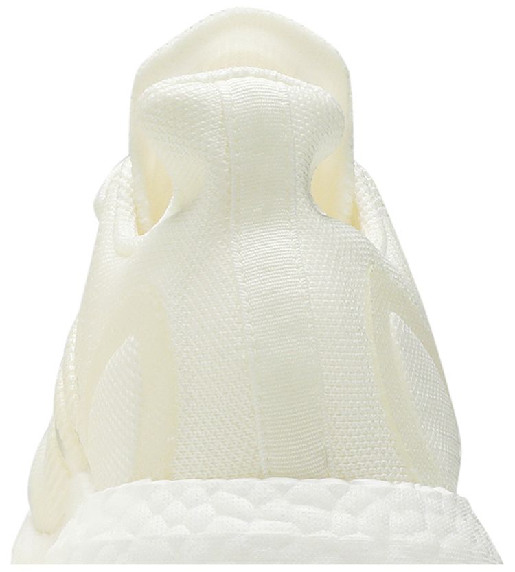 Adidas UltraBoost DNA Loop No Dye