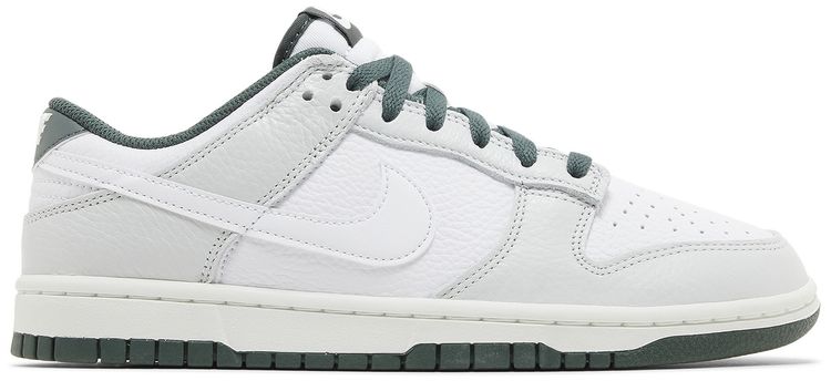 Nike Dunk Low SE Photon Dust Vintage Green