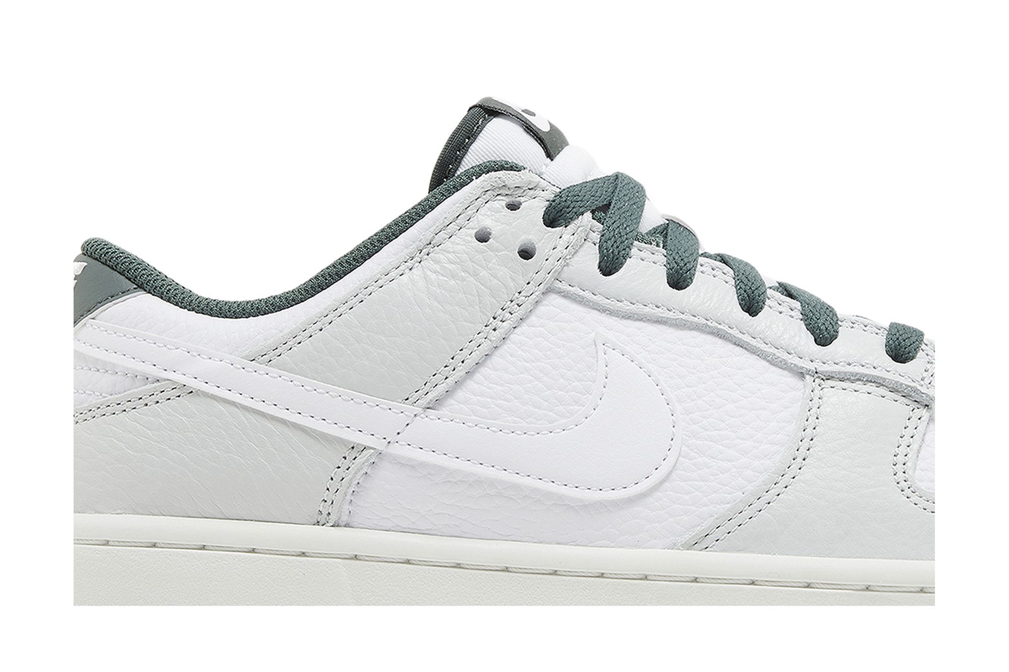 Nike Dunk Low Photon Dust Vintage Green HF2874-001