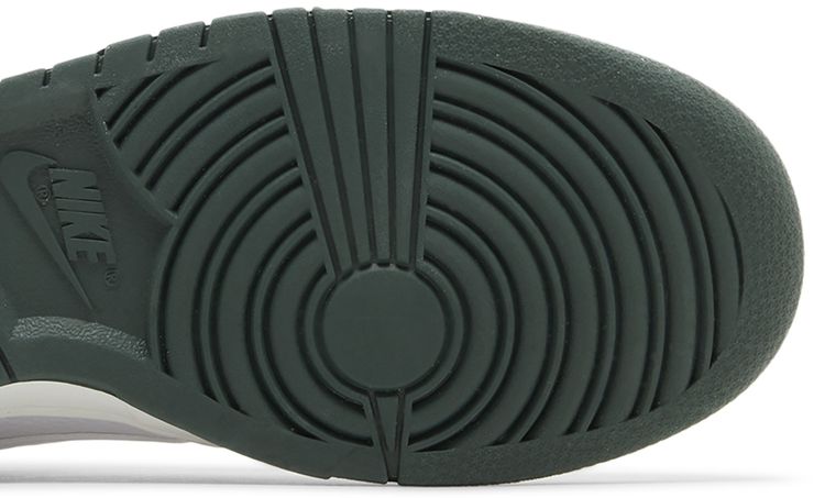 Nike Dunk Low SE Photon Dust Vintage Green