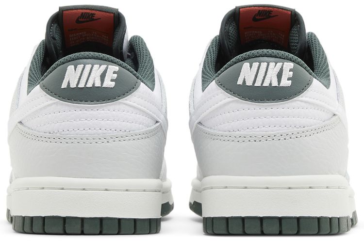 Nike Dunk Low SE Photon Dust Vintage Green