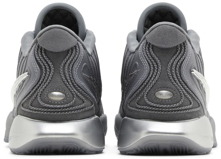 LeBron 21 Resilience