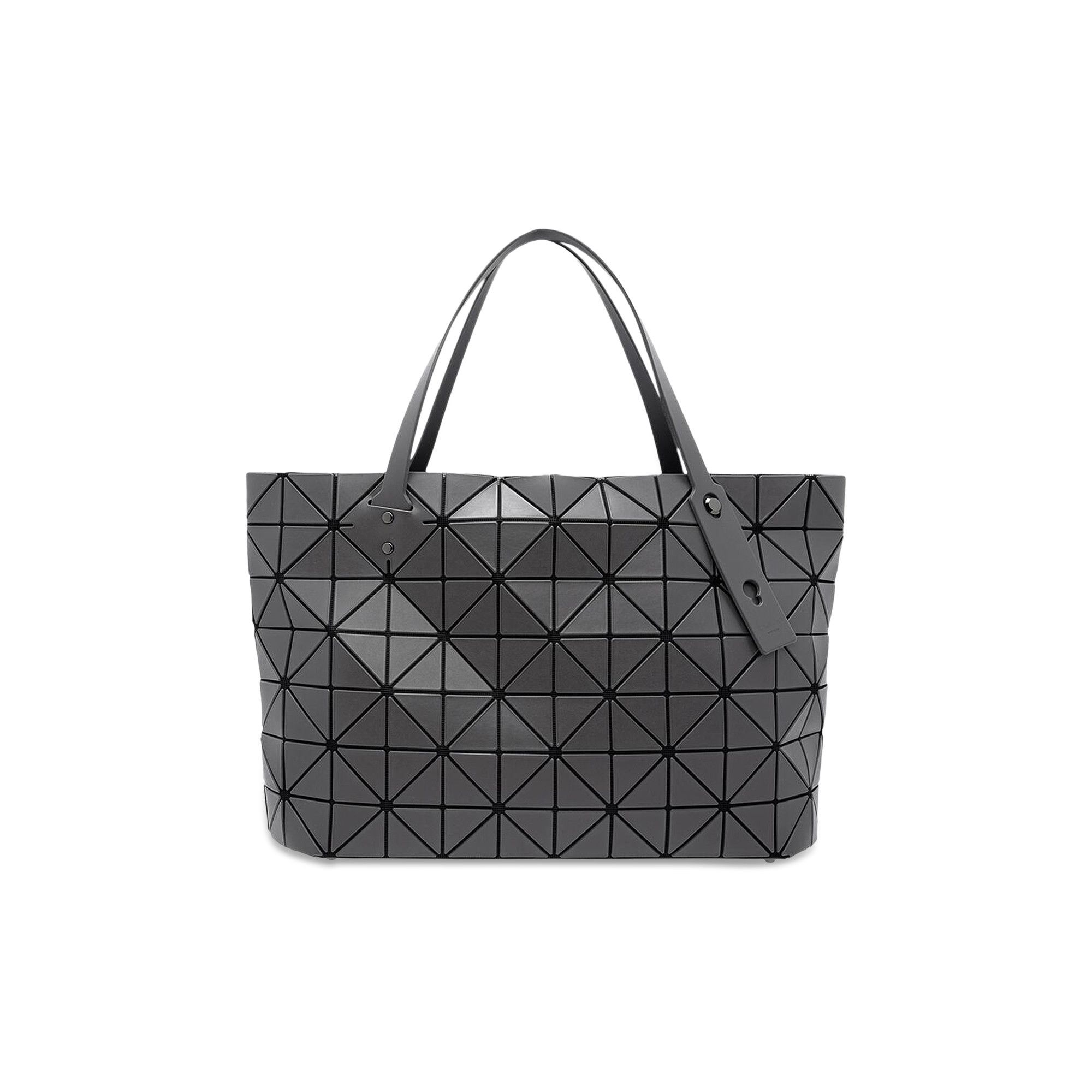 Issey miyake bag store