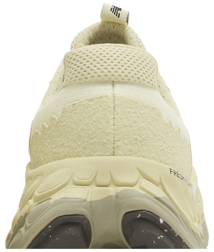 New Balance Fresh Foam X More Trail v3 Pistachio Butter