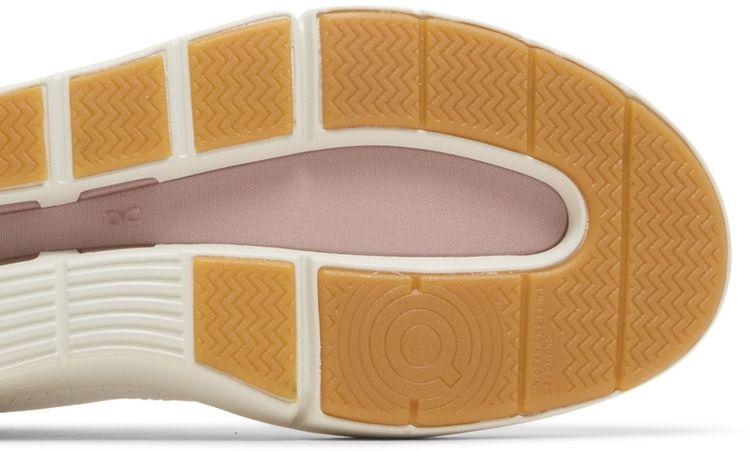 ON Wmns The Roger Centre Court White Woodrose