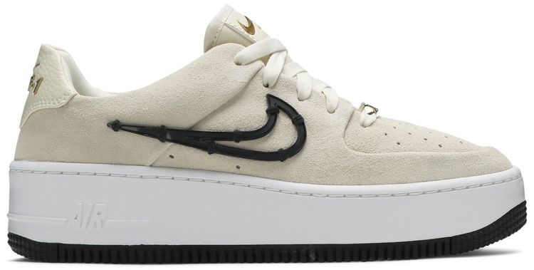 Nike Wmns Air Force 1 Sage Low LX Cream